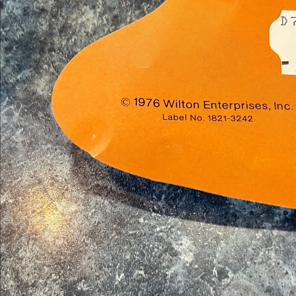 Wilton Silver Christmas Tree Cake Pan